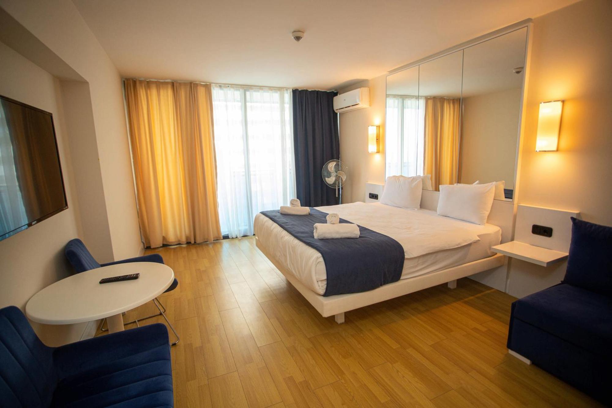 Luxsor & Gorgeous Sea Vlews Apartment Batumi Exterior foto