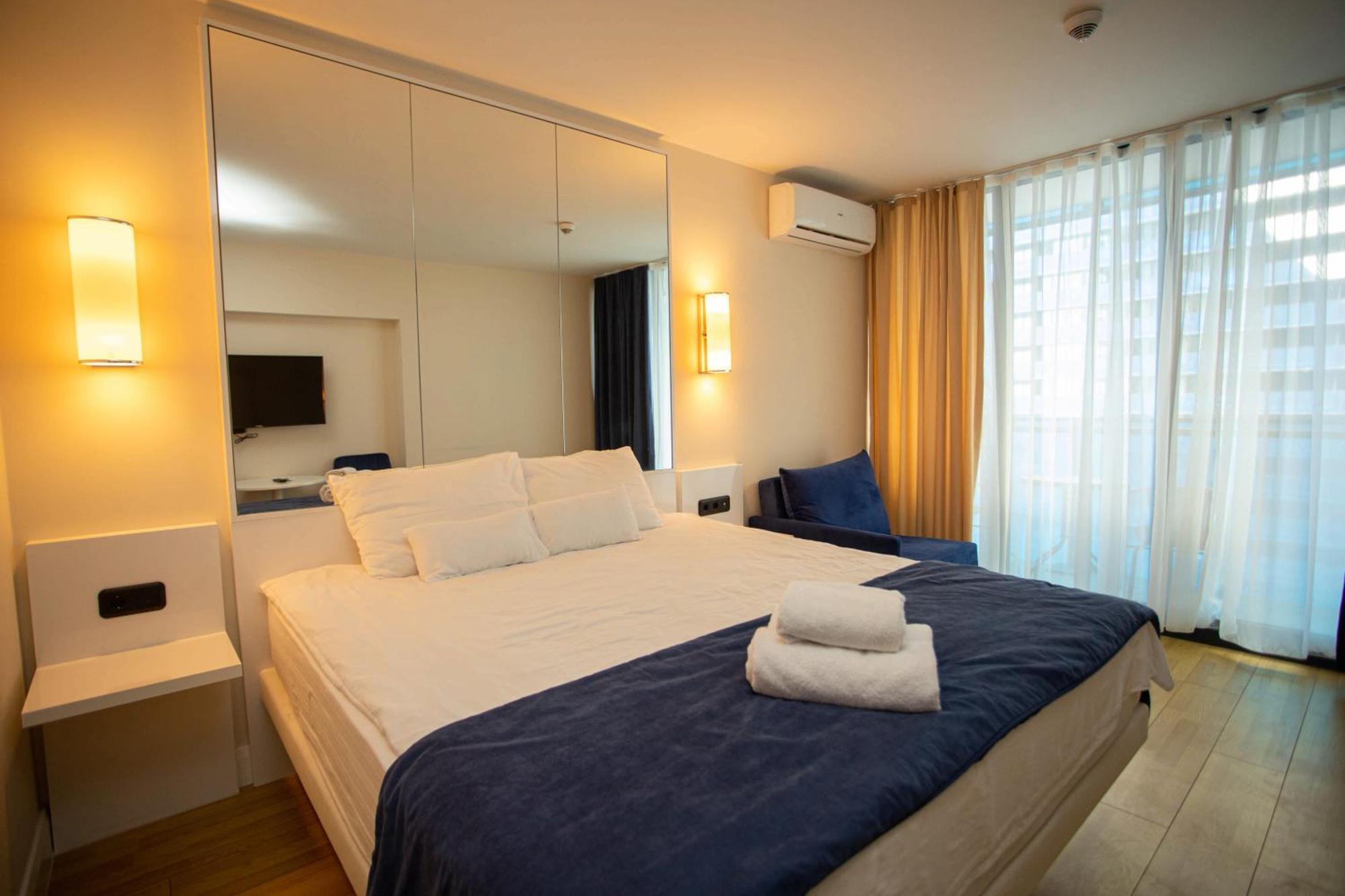 Luxsor & Gorgeous Sea Vlews Apartment Batumi Exterior foto