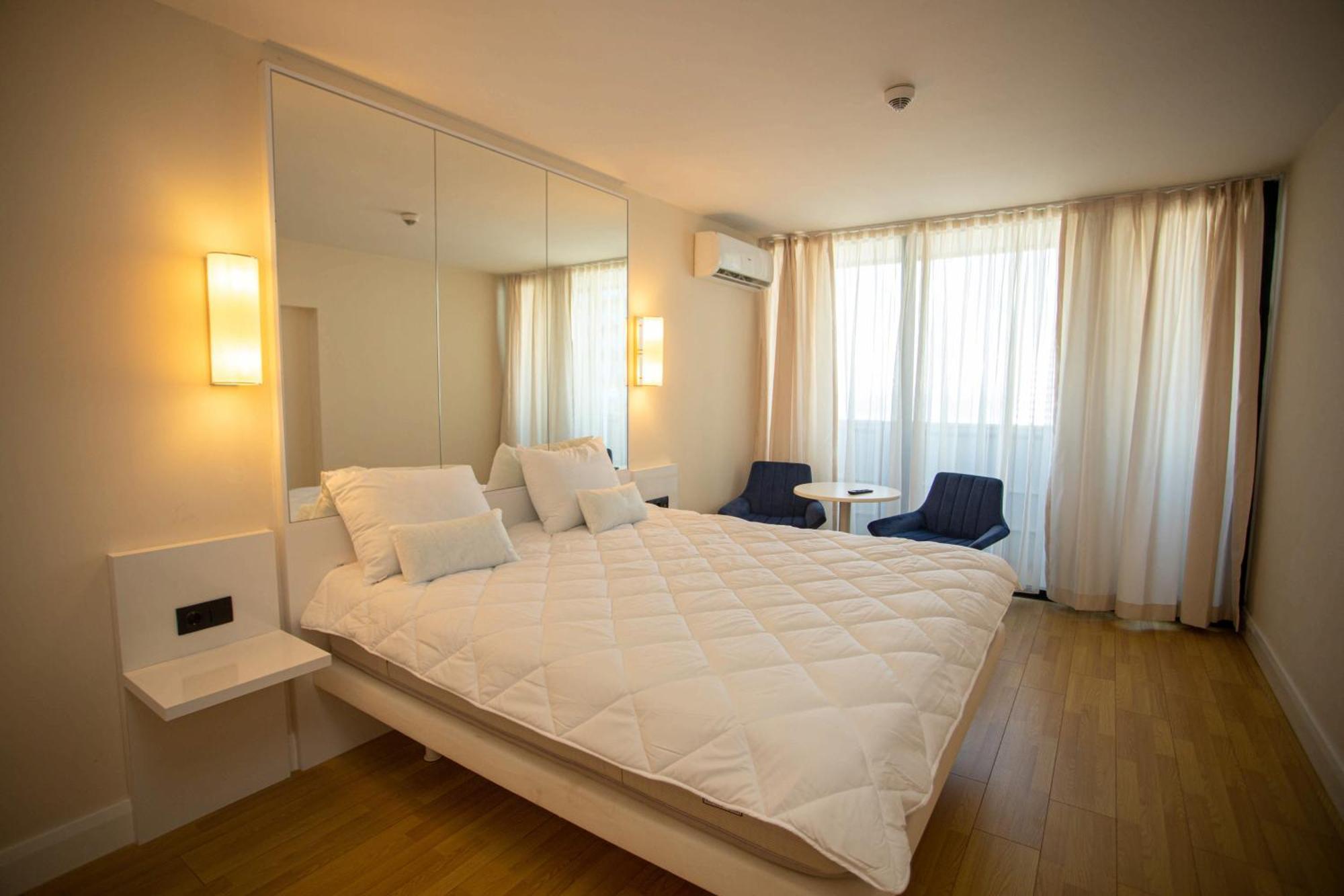 Luxsor & Gorgeous Sea Vlews Apartment Batumi Exterior foto